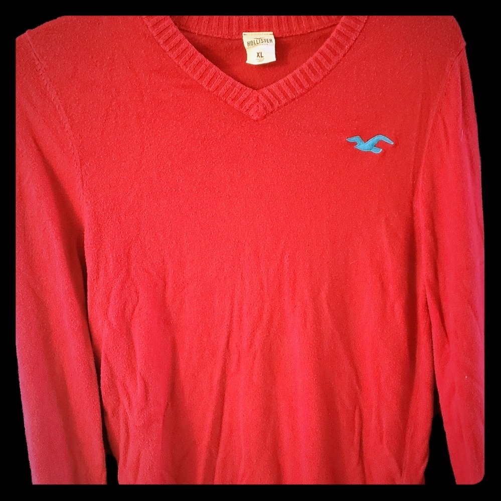 Hollister V-Neck Light Sweater